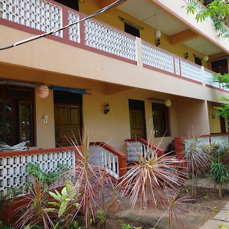 Pinto Guest House Candolim Exterior foto