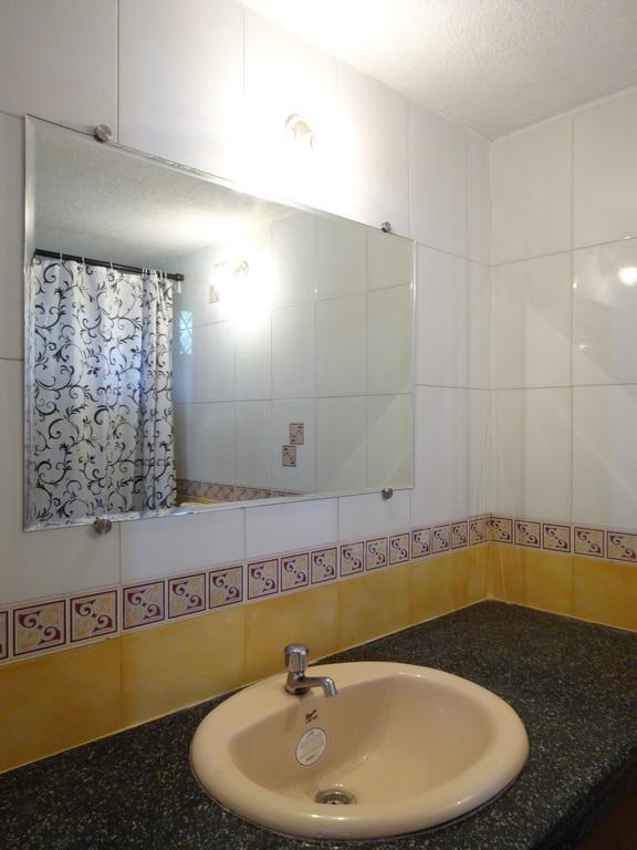 Pinto Guest House Candolim Quarto foto