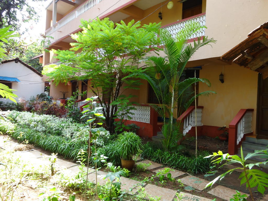 Pinto Guest House Candolim Exterior foto