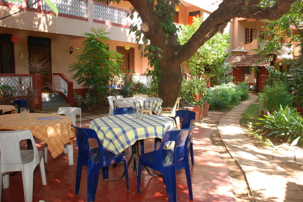 Pinto Guest House Candolim Exterior foto
